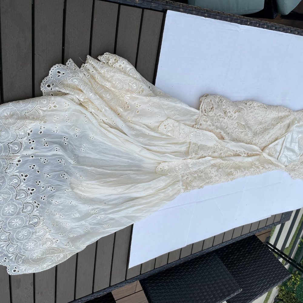 ❌SOLD❌Spell And The Gypsy Brooklyn Bridal Lace Gown Wedding Dress - Picture 15 of 16